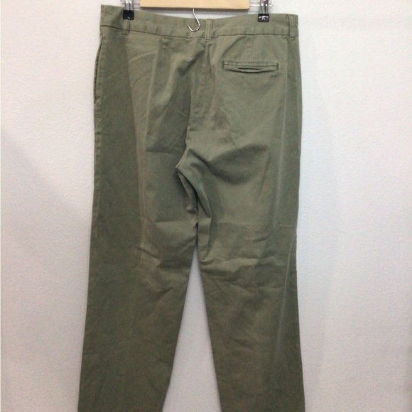 Bass Green Mid Rise Chino Pants - Picture 5 of 5